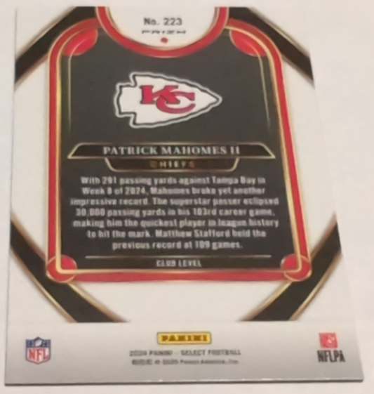 2024 - NFL Panini Select Club Level Red Blue Shock - Patrick Mahomes II 223