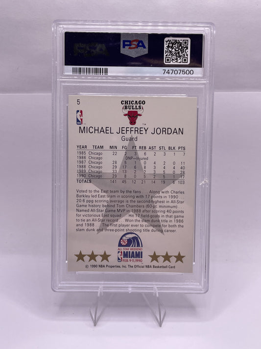 1990-91 Hoops #5 Michael Jordan PSA 8