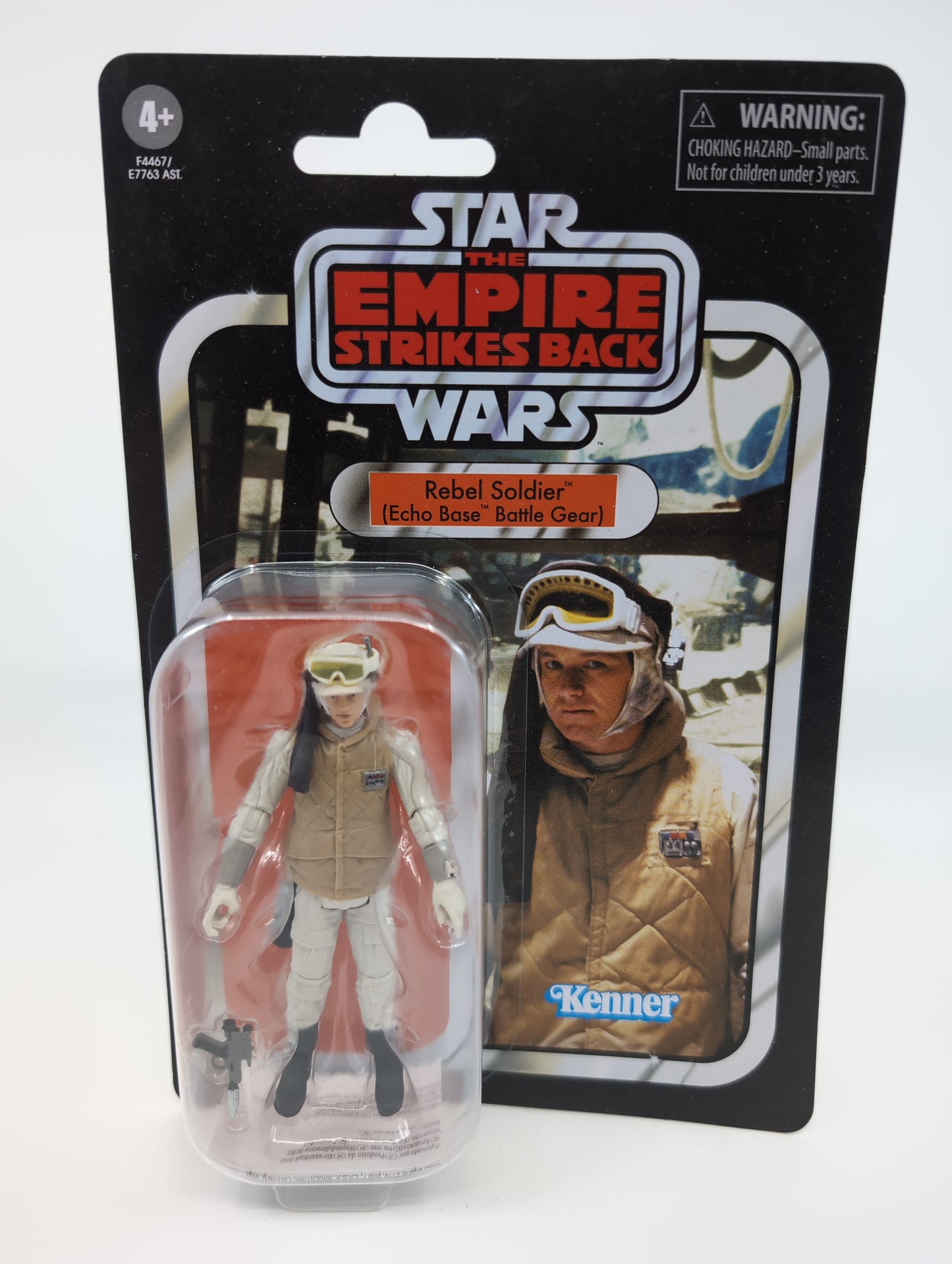 2022 - Star Wars Empire Strikes Back - Rebel Soldier Echo Base - Hasbro Kenner