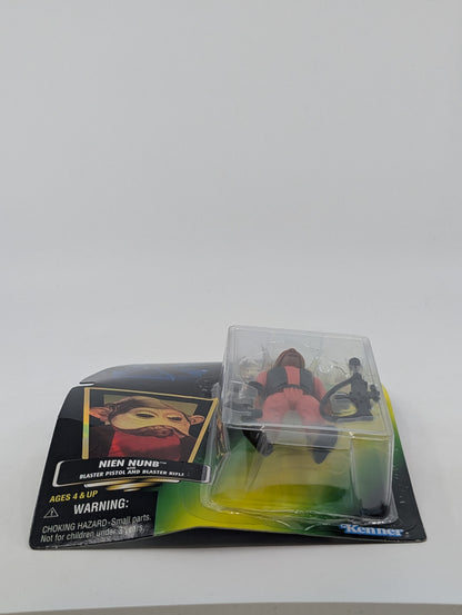 1997 - Star Wars POTF - Nien Nunb Blaster Pistol and Blaster Rifle - Kenner