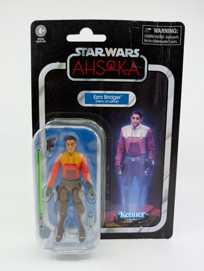 Claude responded: Title:  Title: 2024 - Star Wars Ahsoka - Ezra Bridger Hero of Lothal VC319 - Kenner