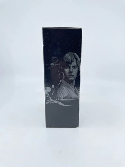 2016 - Star Wars The Black Series - Luke Skywalker Titanium Series - Hasbro